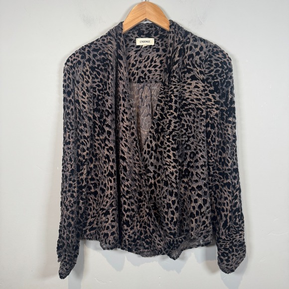 L'AGENCE Lydia Animal Print Burnout Velvet Top Wrap Drape Blouse Size Medium M - Picture 1 of 11